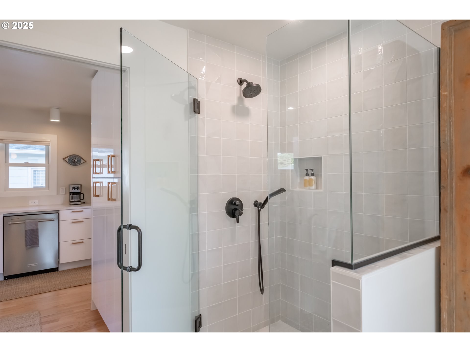 206 East 5th Street Newberg, OR 97132 - Photo 29 of 48 a bathroom with a shower and a mirror