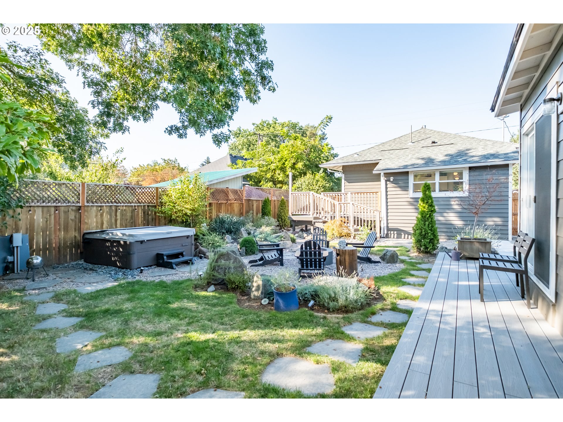 206 East 5th Street Newberg, OR 97132 - Photo 41 of 48 a view of a house with backyard and sitting area