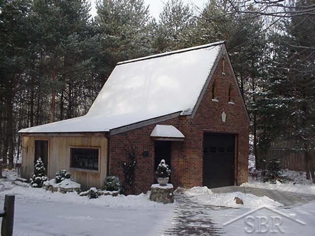 3797 North Gleaner Road Freeland, MI 48623 - Photo 10 of 11 20044850-9.JPG