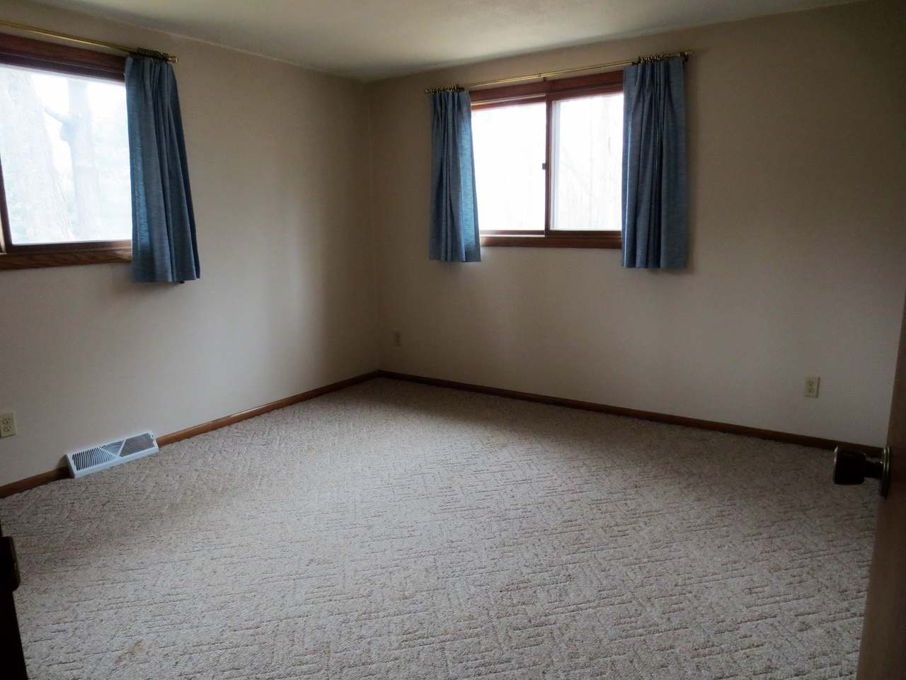 2828 Green Bass Road Rhinelander, WI 54501 - Photo 12 of 18 Gallery Image 12