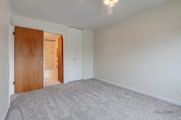 $160,000 | 625 West Huntington Commons Road, Unit 208, Mount Prospect, IL 60056