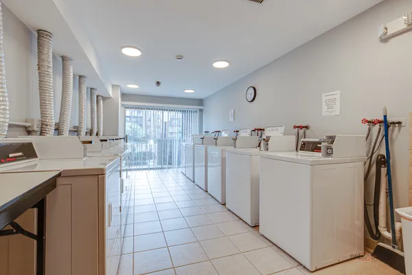 $160,000 | 625 West Huntington Commons Road, Unit 208, Mount Prospect, IL 60056