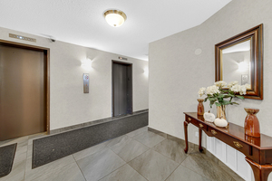 625 West Huntington Commons Road, Unit 208 Mount Prospect, IL 60056 - Photo 4 of 22