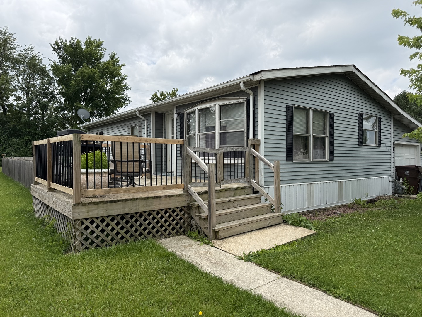 609 Tanglewood Road Matteson, IL 60443 - Photo 1 of 18