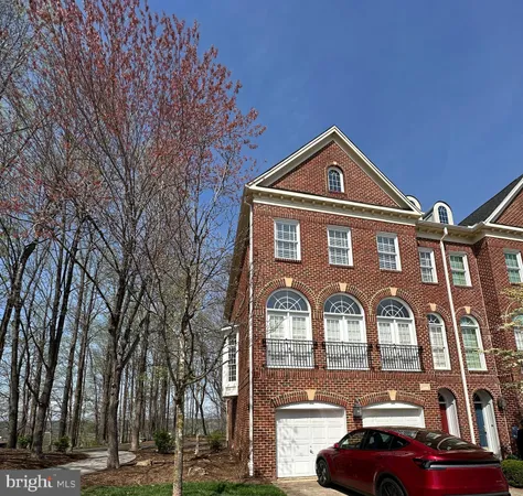 $990,990 | 47772 Scotsborough Square, Sterling, VA 20165