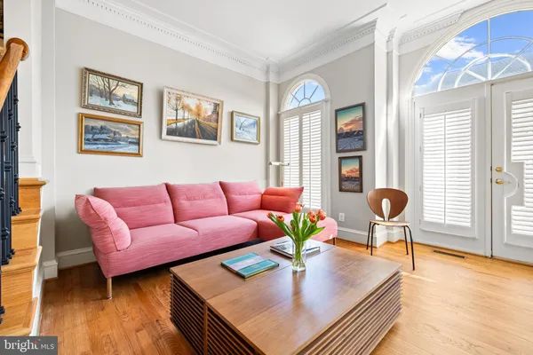 a view of livingroom with furniture and wooden floor