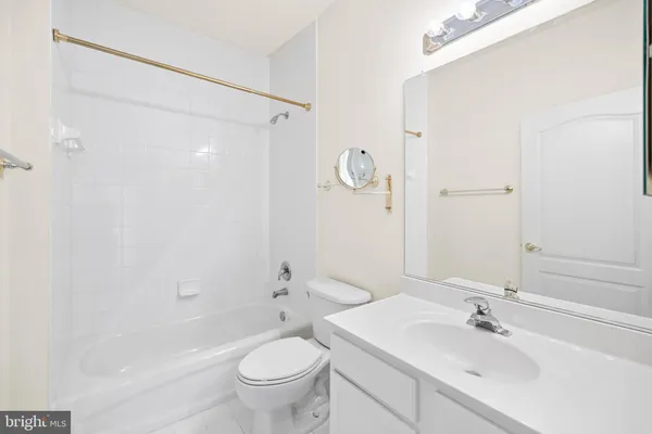 $990,990 | 47772 Scotsborough Square, Sterling, VA 20165