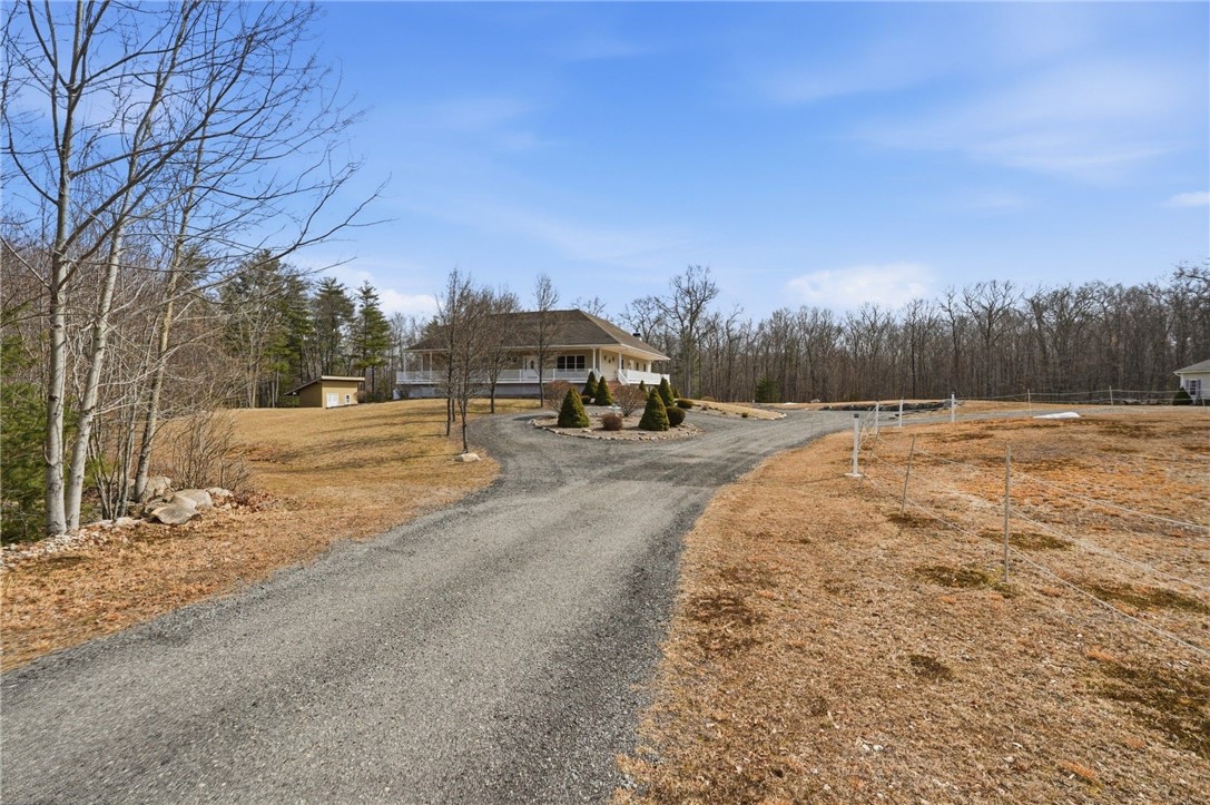 320 Franklin Road Coventry, RI 02816 - Photo 3 of 46 Gallery Image 3