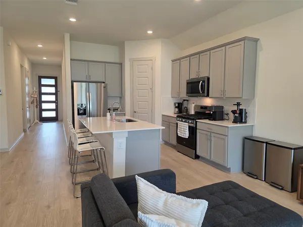 $2,300 | 2041 Rosin Jaw Walk, Leander, TX 78641