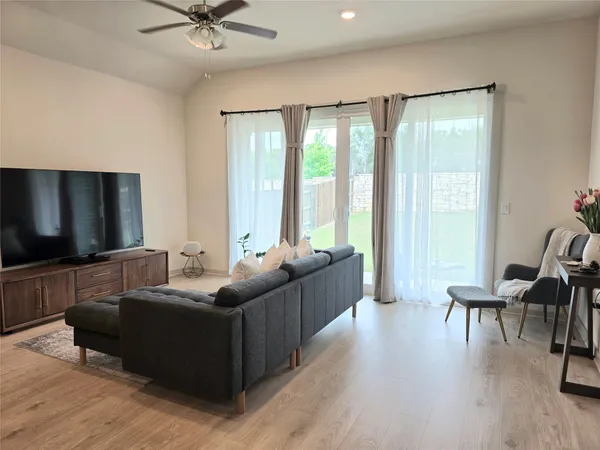 $2,300 | 2041 Rosin Jaw Walk, Leander, TX 78641