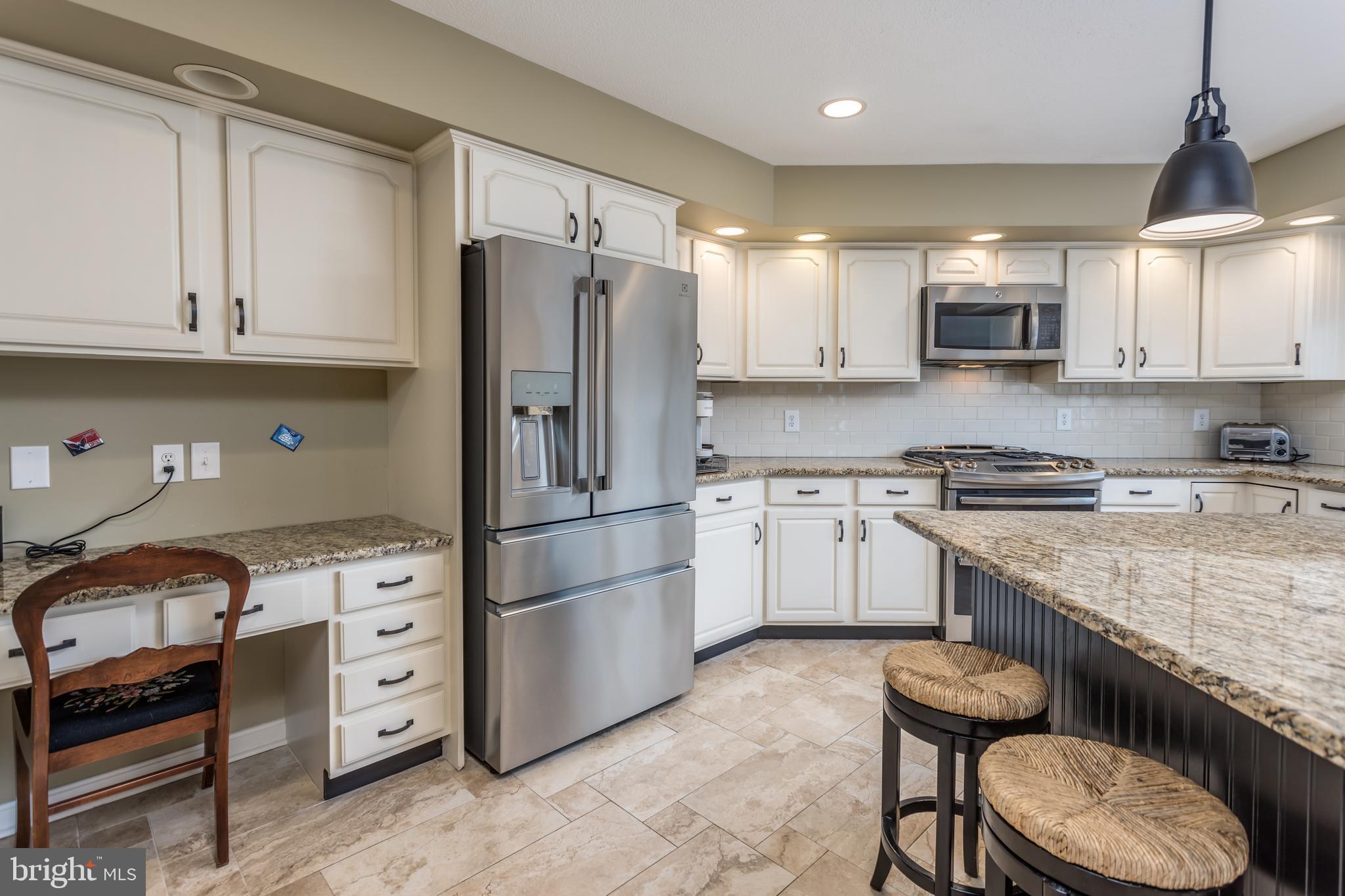 299 Huntersridge Road Winchester, VA 22602 - Photo 6 of 55 Gourmet Kitchen w/ Stainless Steel Appliances