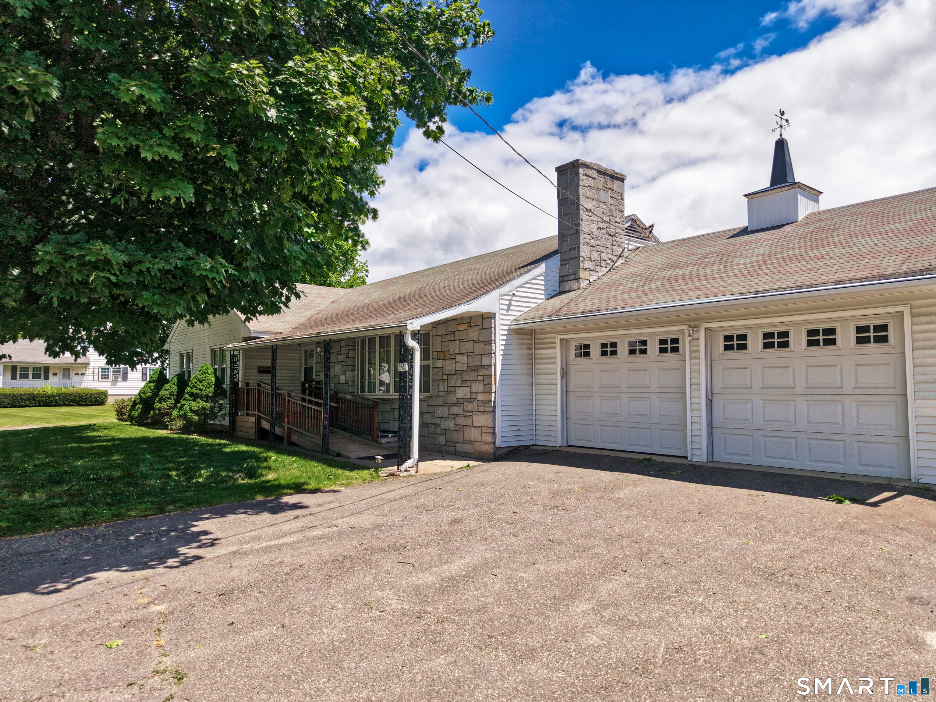 676 Woodtick Road Waterbury, CT 06705 - Photo 2 of 30
