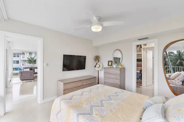 $2,500 | 1221 Hillsboro Mile, Unit 43B, Hillsboro Beach, FL 33064