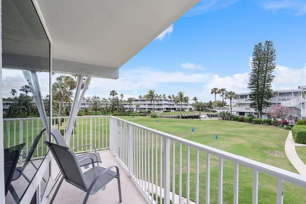 $2,500 | 1221 Hillsboro Mile, Unit 43B, Hillsboro Beach, FL 33064