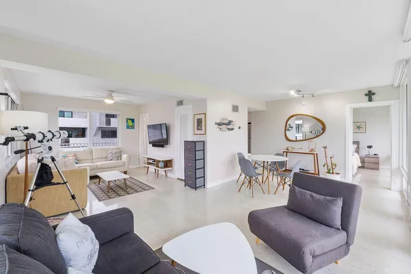 $2,500 | 1221 Hillsboro Mile, Unit 43B, Hillsboro Beach, FL 33064