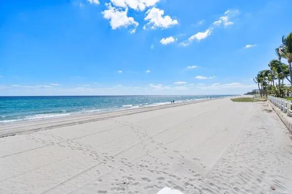 $2,500 | 1221 Hillsboro Mile, Unit 43B, Hillsboro Beach, FL 33064