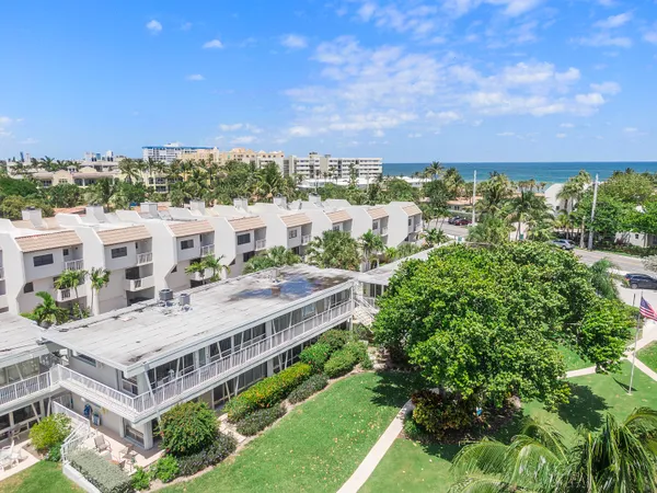 $2,500 | 1221 Hillsboro Mile, Unit 43B, Hillsboro Beach, FL 33064