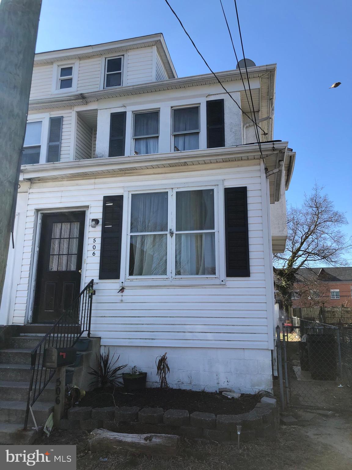 506 Ridgeway Street Gloucester City, NJ 08030 - Photo 2 of 23 Enclosed Front Porch