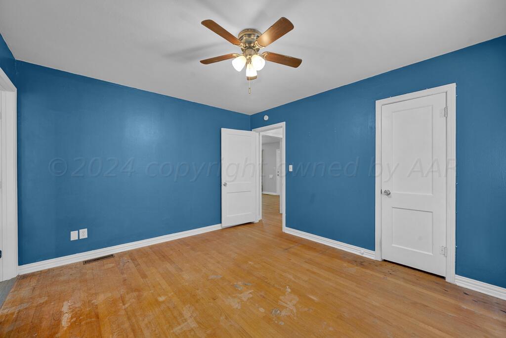 1010 South Rusk Street Amarillo, TX 79102 - Photo 10 of 23 master bedroom