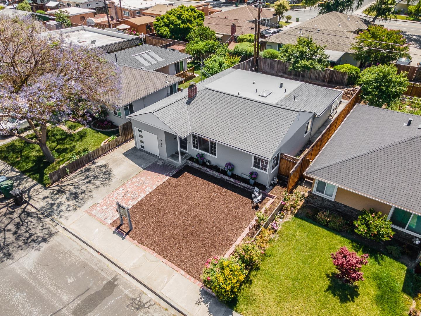 762 Armanini Avenue Santa Clara, CA 95050 - Photo 40 of 43 an aerial view of a house having yard