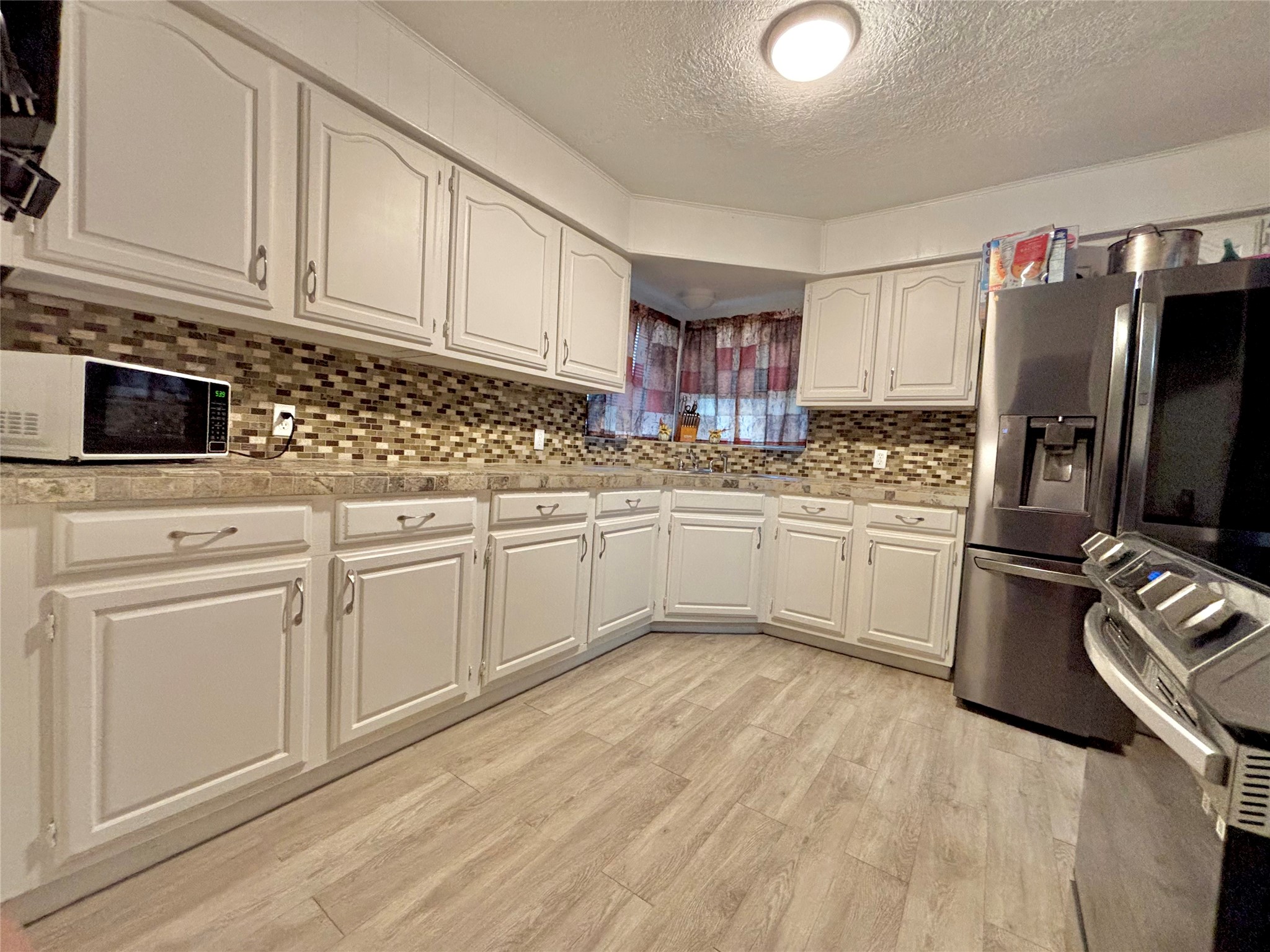 8038 Woodlyn Road Houston, TX 77028 - Photo 4 of 14