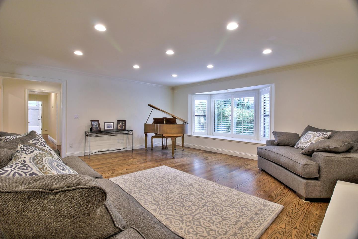 126 Littlefield Road Monterey, CA 93940 - Photo 6 of 41 Gallery Image 6