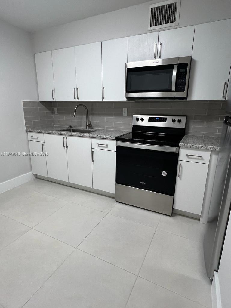 2970 Southwest 38th Court, Unit 6 Miami, FL 33134 - Photo 2 of 12