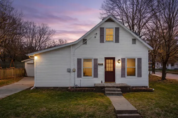 $119,900 | 701 East Buchanan Street, Bloomington, IL 61701