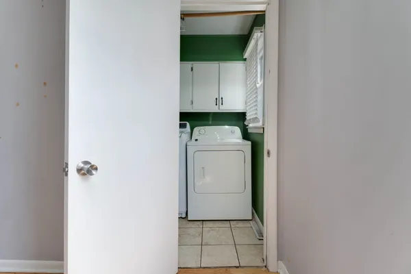 $119,900 | 701 East Buchanan Street, Bloomington, IL 61701