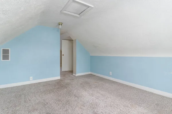 $119,900 | 701 East Buchanan Street, Bloomington, IL 61701