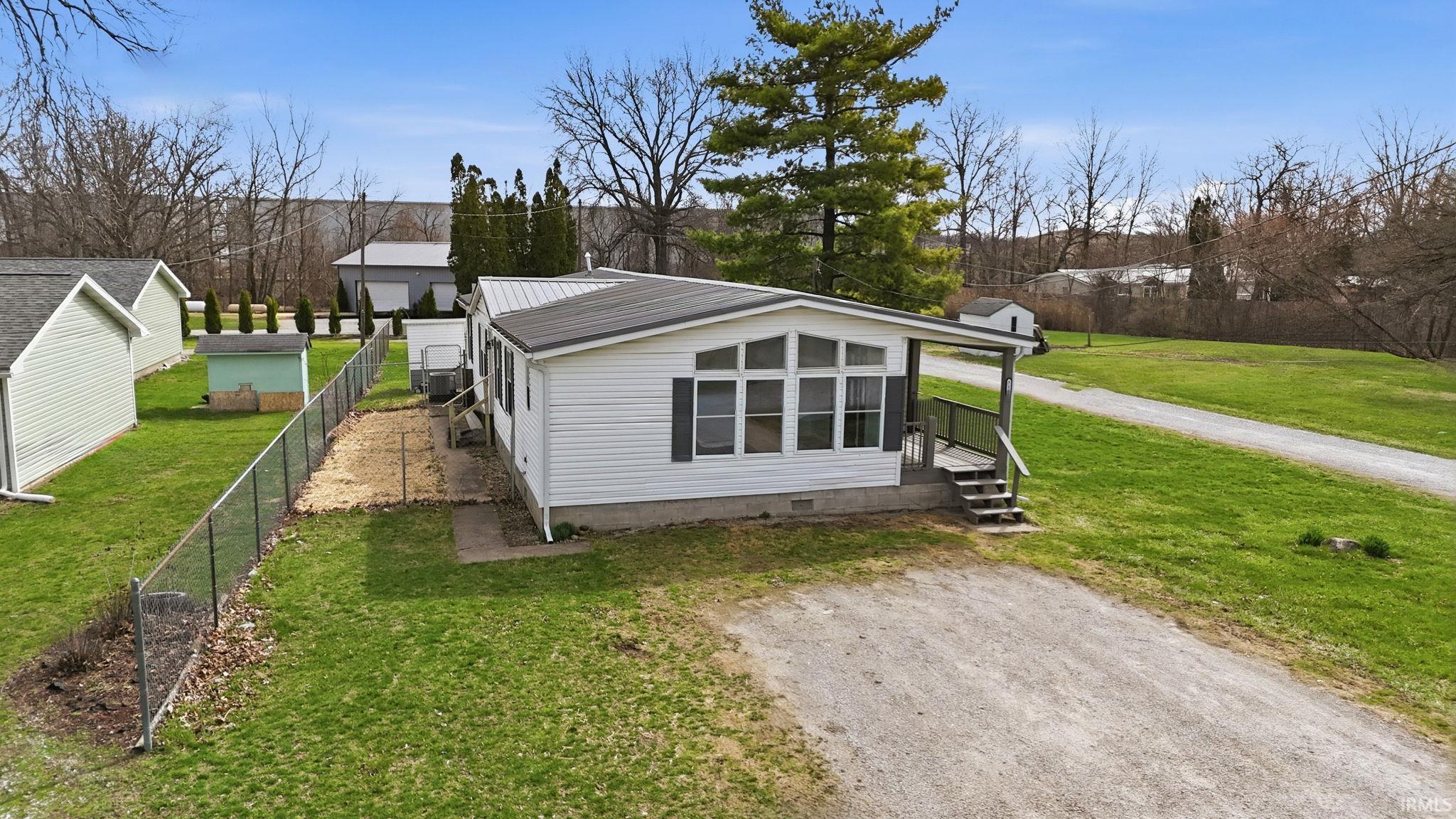 7108 Wadington Road Fort Wayne, IN 46818 - Photo 3 of 36