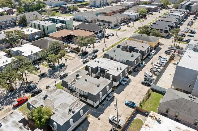 $509,000 | 2912 Houma Boulevard, Metairie, LA 70006