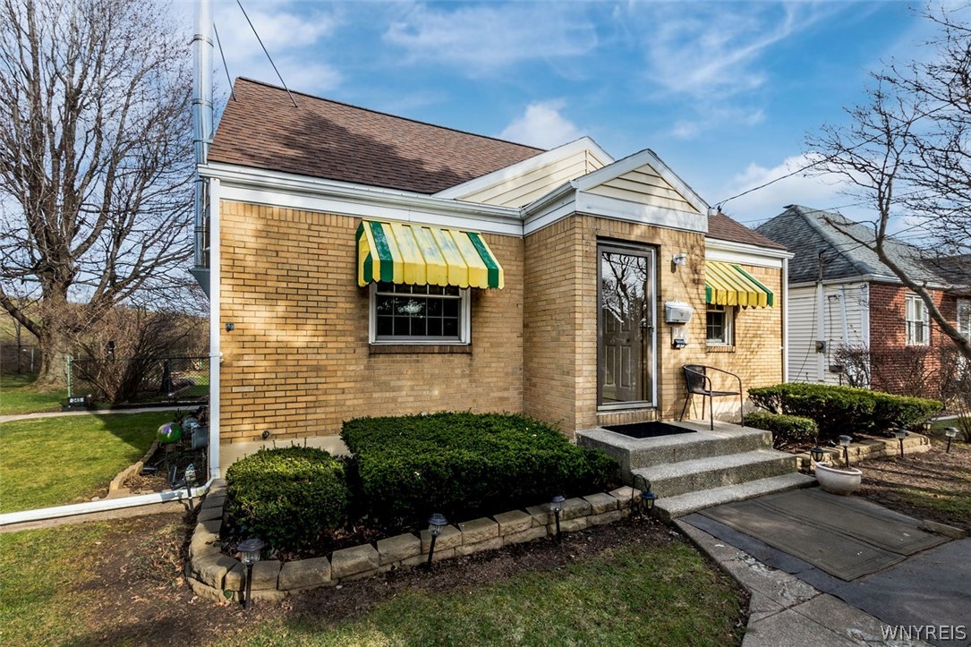 345 Beach Road Cheektowaga, NY 14225 - Photo 1 of 1 Gallery Image 1
