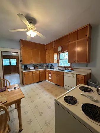 $129,900 | 102 Buckingham Street, Hardwick, MN 56134