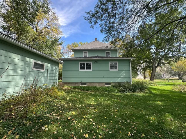 $129,900 | 102 Buckingham Street, Hardwick, MN 56134