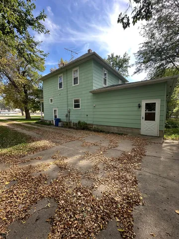 $129,900 | 102 Buckingham Street, Hardwick, MN 56134