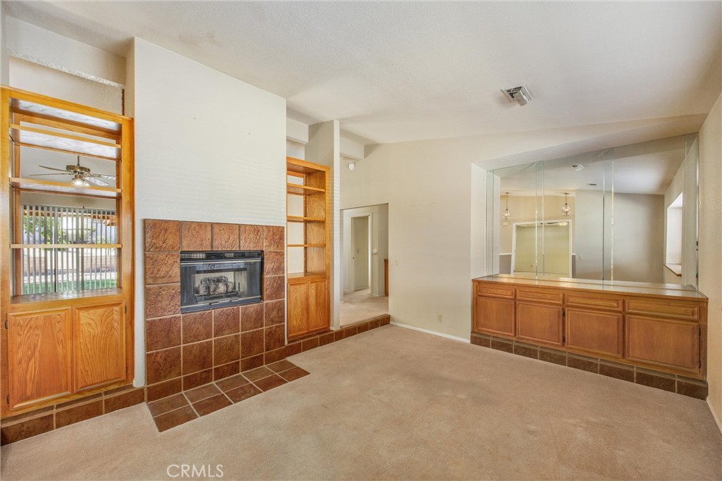 16466 Tude Road Apple Valley, CA 92307 - Photo 8 of 61