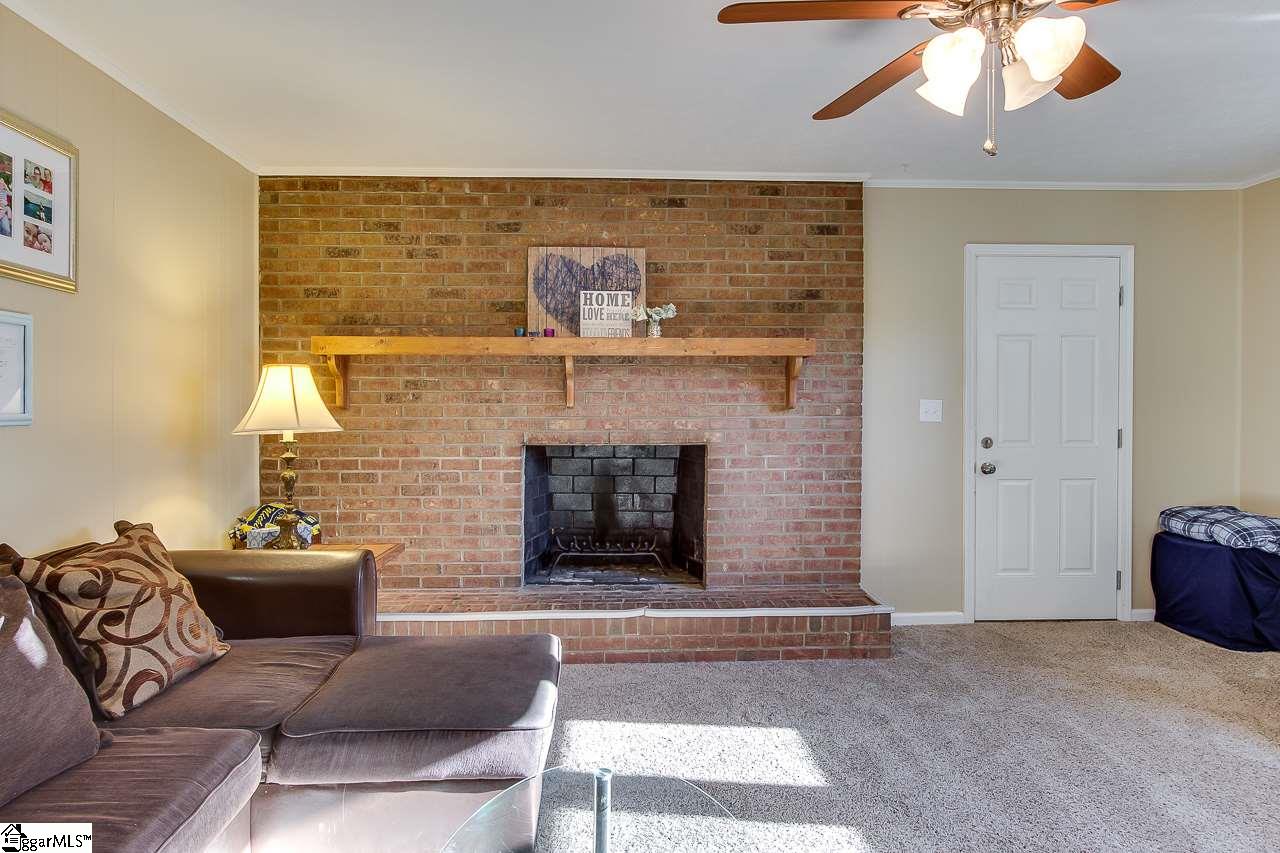 329 Williams Road Travelers Rest, SC 29690 - Photo 8 of 20 Gallery Image 8