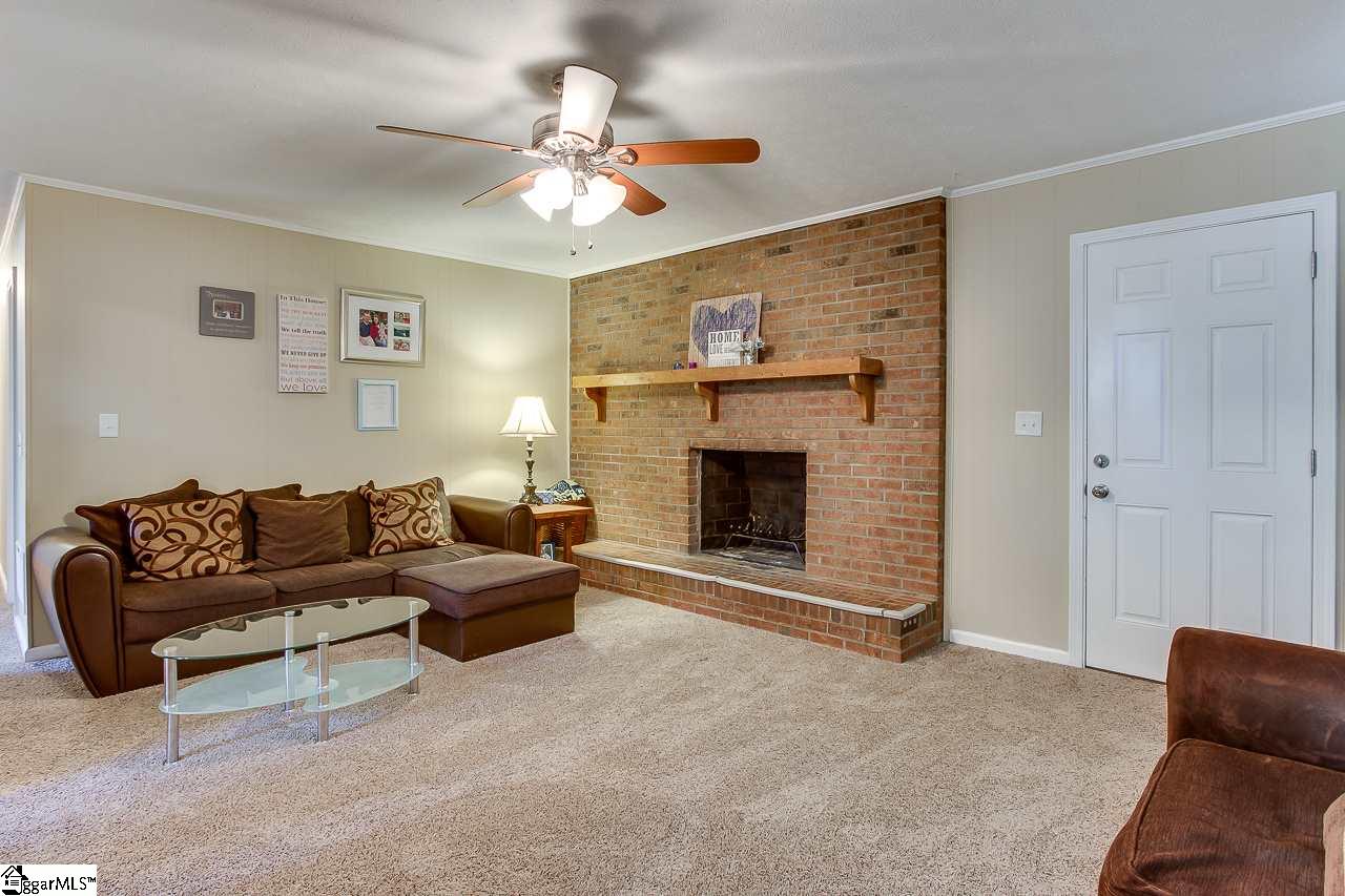 329 Williams Road Travelers Rest, SC 29690 - Photo 10 of 20 Gallery Image 10
