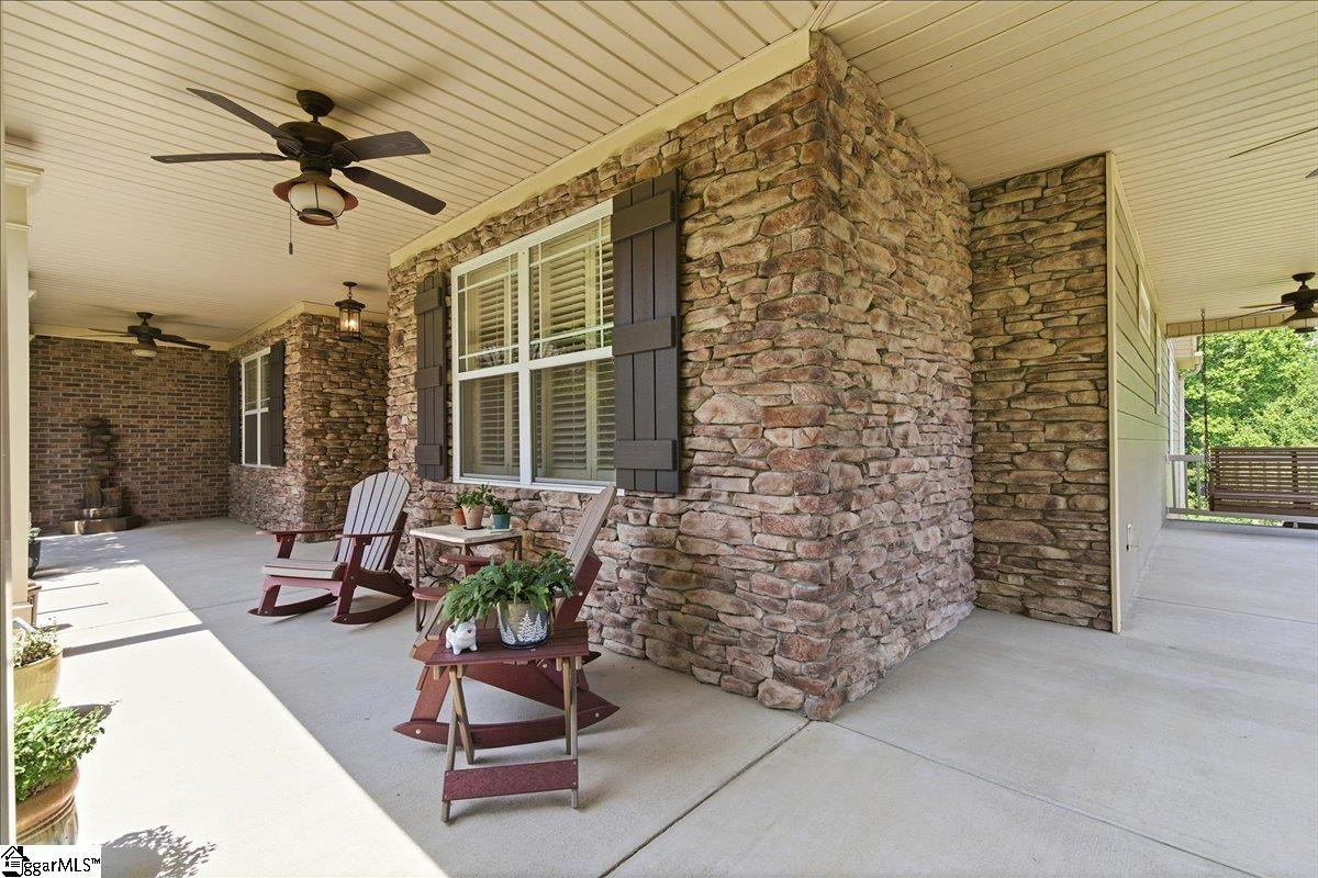 128 Fox Farm Way Greer, SC 29651 - Photo 5 of 49