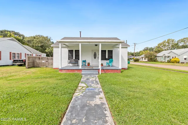$100,000 | 800 South Washington Street, Abbeville, LA 70510