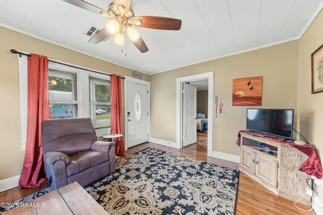 $100,000 | 800 South Washington Street, Abbeville, LA 70510