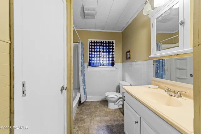 $100,000 | 800 South Washington Street, Abbeville, LA 70510