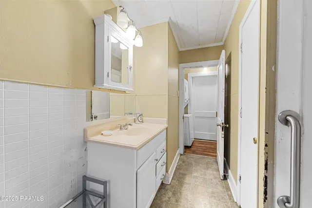 $100,000 | 800 South Washington Street, Abbeville, LA 70510