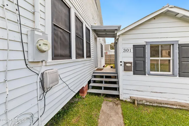 $100,000 | 800 South Washington Street, Abbeville, LA 70510