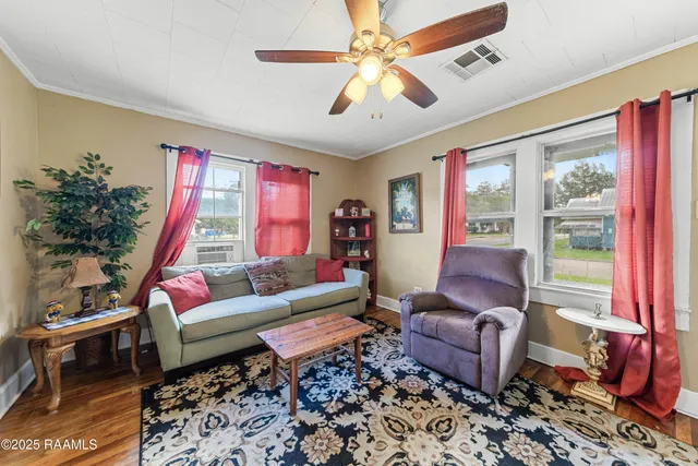 $100,000 | 800 South Washington Street, Abbeville, LA 70510