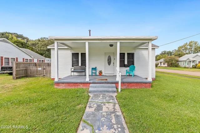 $100,000 | 800 South Washington Street, Abbeville, LA 70510