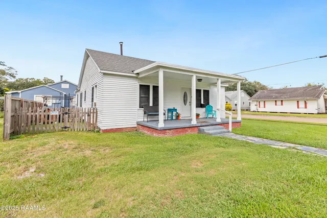 $100,000 | 800 South Washington Street, Abbeville, LA 70510