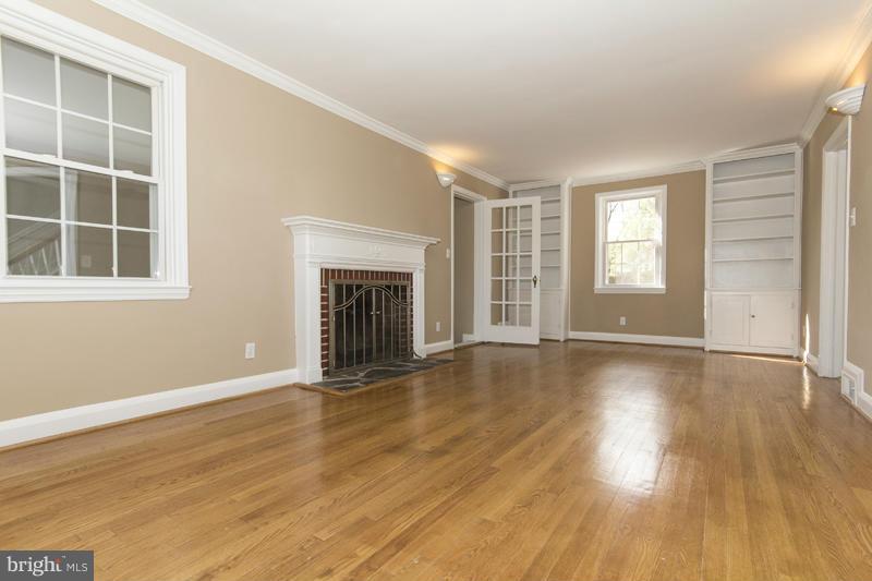 9773 Bird River Road Middle River, MD 21220 - Photo 11 of 30 Living Room