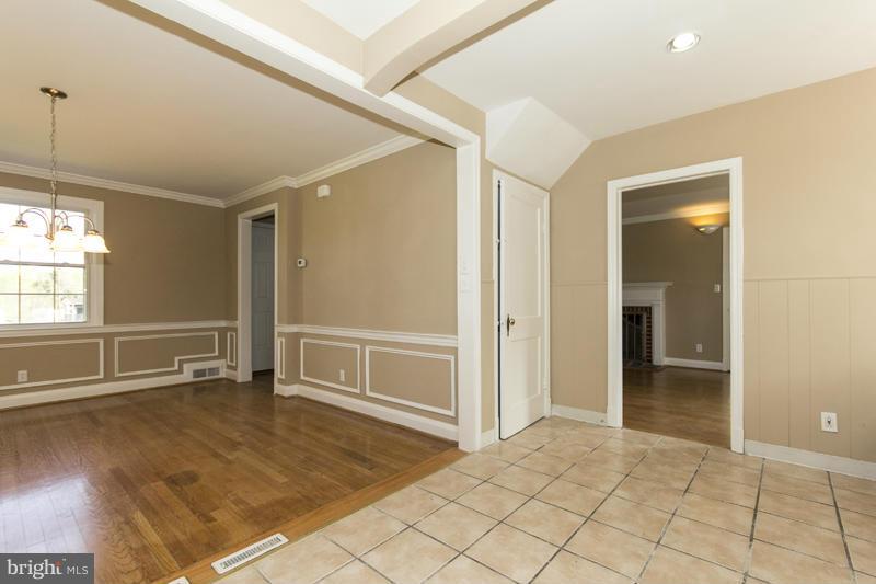 9773 Bird River Road Middle River, MD 21220 - Photo 9 of 30 Interior (General)